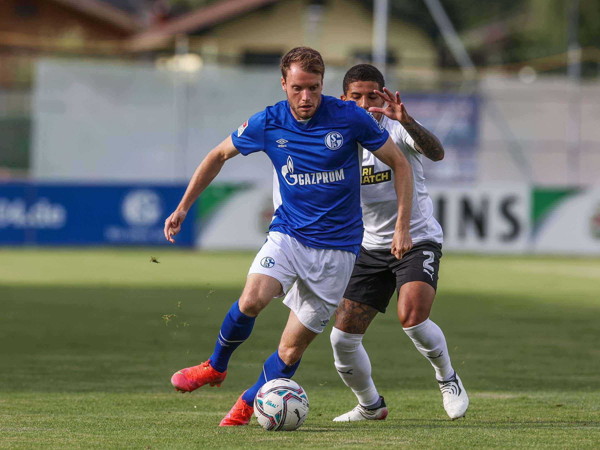 南特客场不敌对手,防守漏洞暴露 南特客场不敌对手,防守漏洞暴露