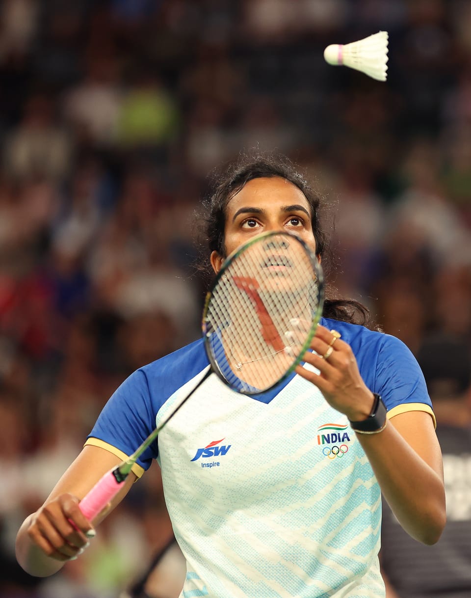 印度羽毛球队绝杀英格兰羽毛球队，辛杜高光表现