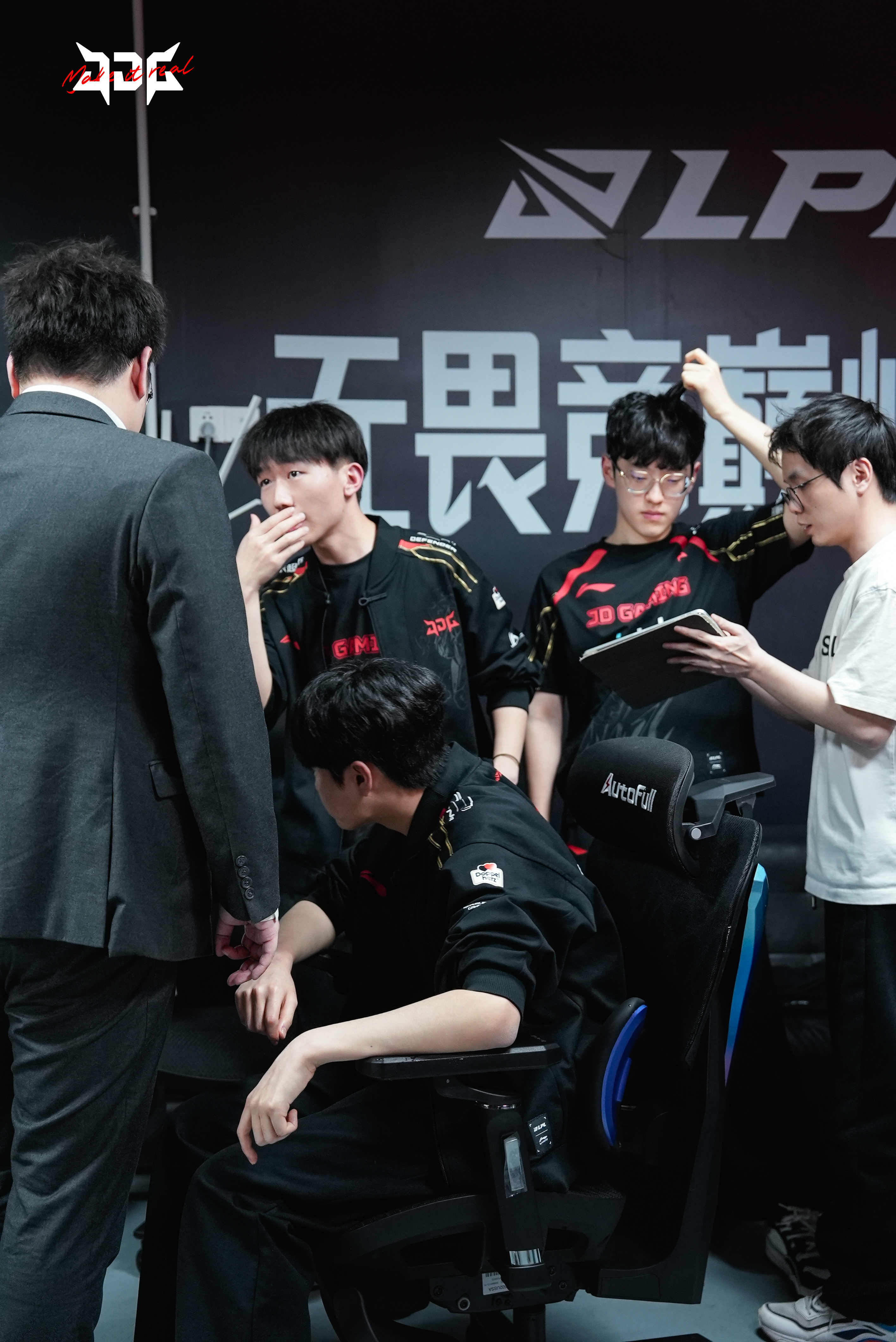 DRX险胜JDG,Uzi一己之力扛起全队 DRX险胜JDG,Uzi一己之力扛起全队