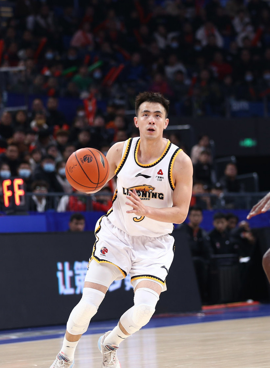 勇士逆转山西队，赵继伟刷新纪录