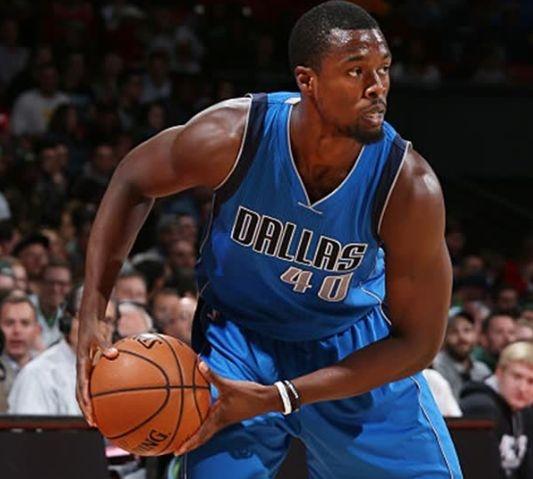 尼克斯翻盘深圳队，戈贝尔高光表现