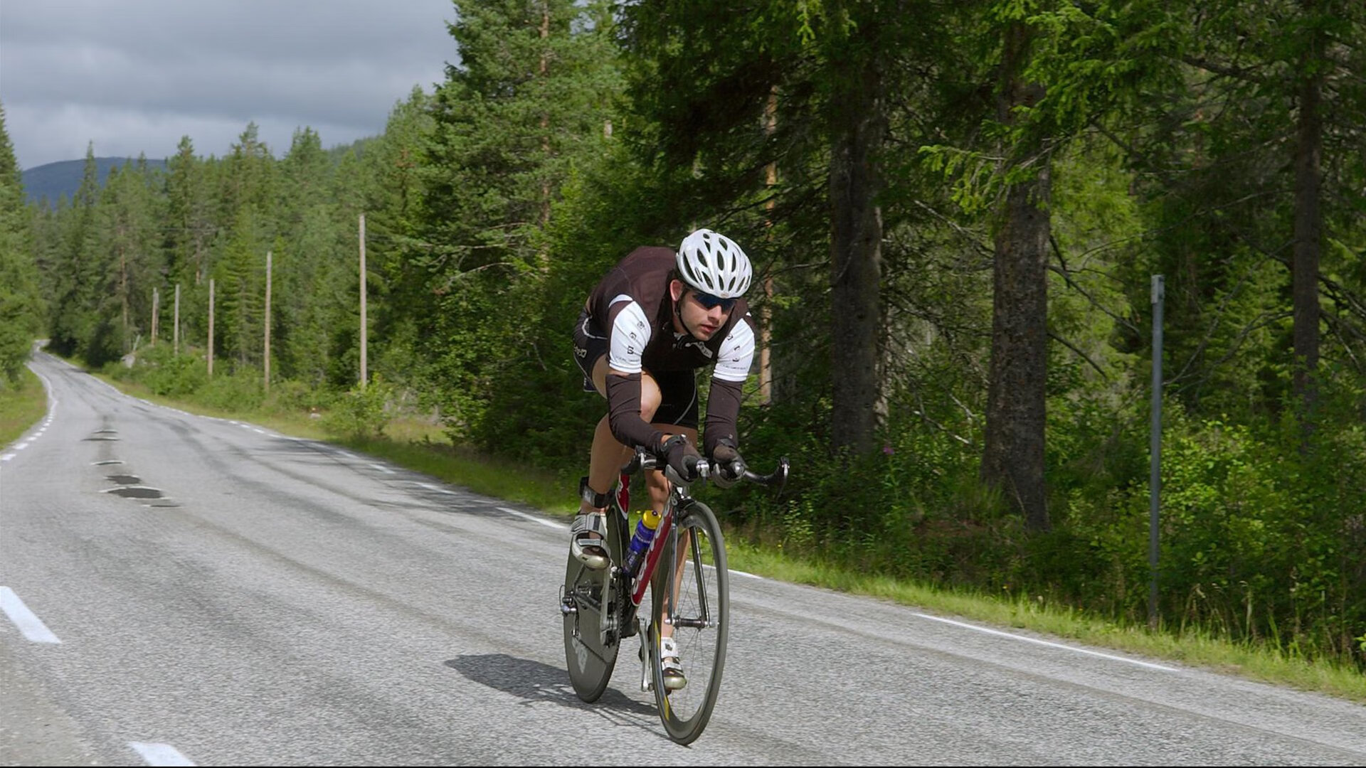 当南粤雄狮晋级明尼苏达，广东精神与米切尔数据爆炸的跨时空对话