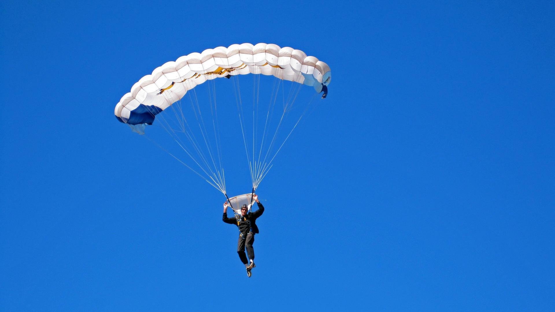雷霆之怒,西亚卡姆爆发终结开拓者,俄城新秩序诞生