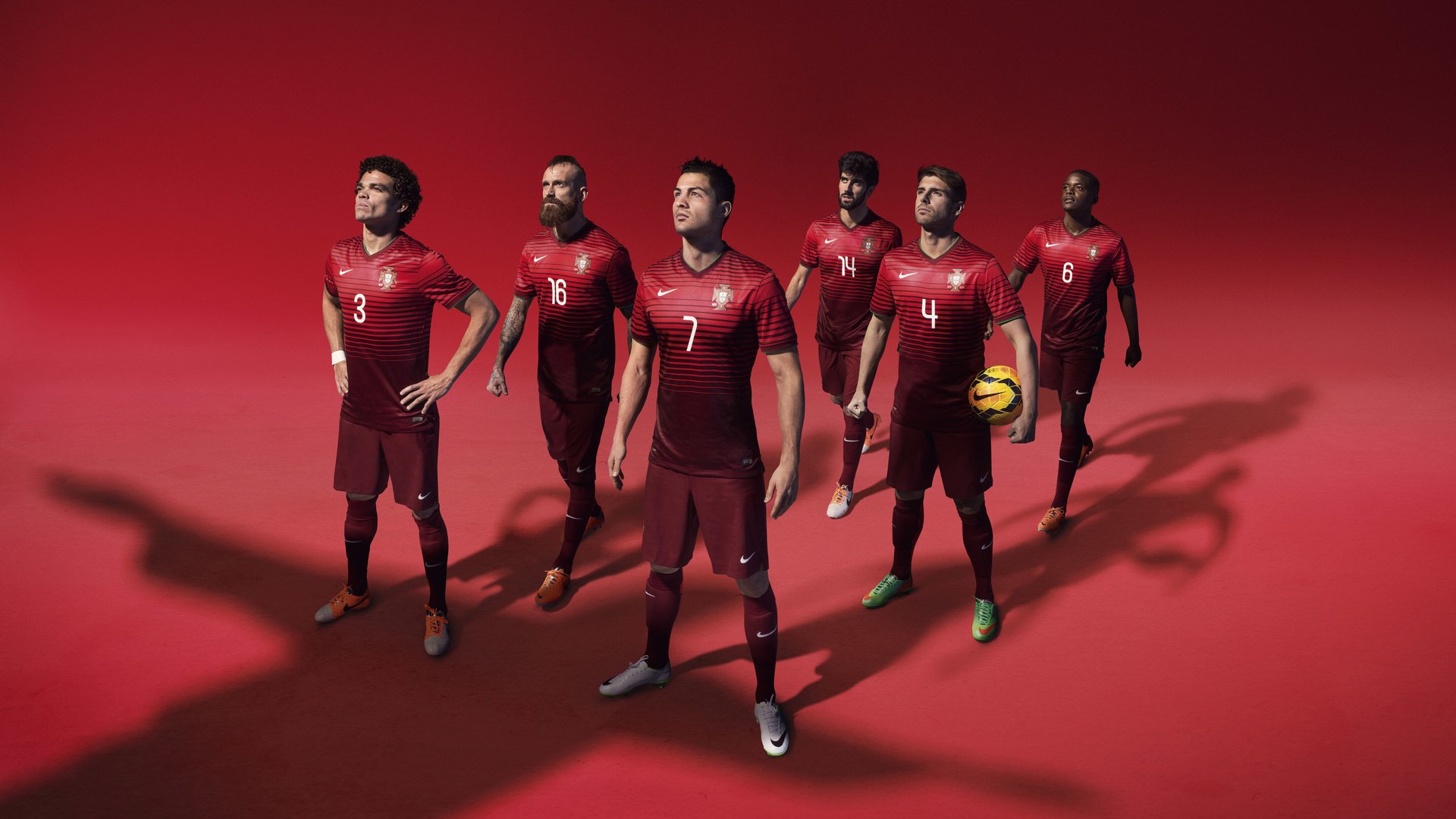 马丁内利一锤定音，阿尔及利亚战术纪律锁死乌拉圭